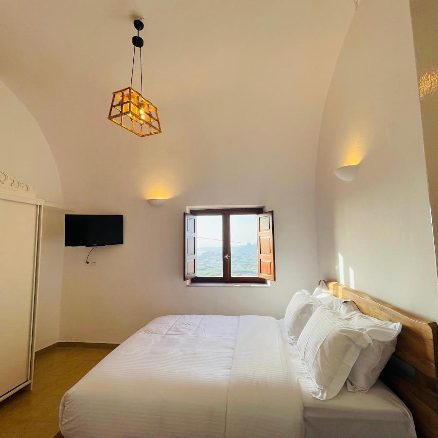 Diva Santorini Luxury Villa Pyrgos Kallistis Exterior photo